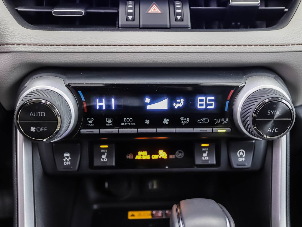 Used 2023 Toyota RAV4 XLE Premium image 17