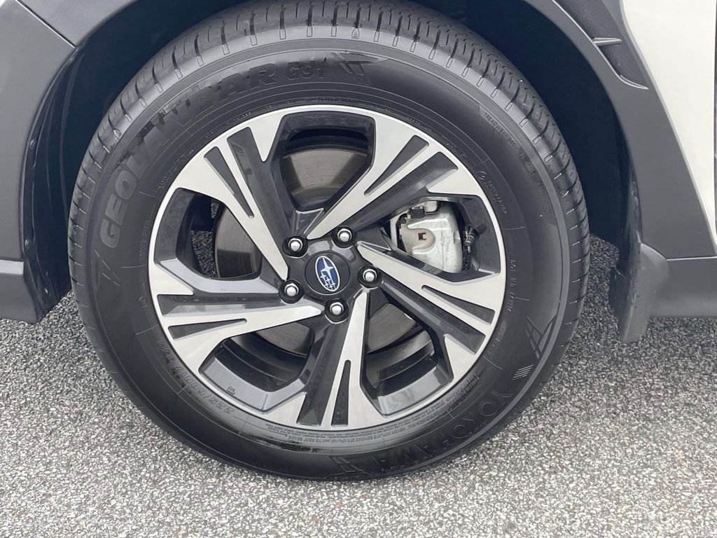 Certified 2025 Subaru Crosstrek 2.0i Premium AWD/4WD image 9