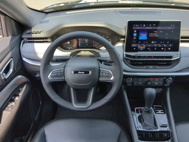 New 2023 Jeep Compass Latitude w/ Convenience Group image 17