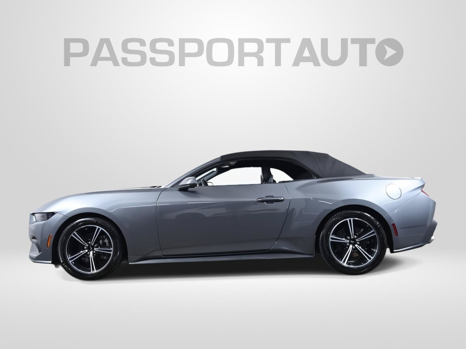 Used 2025 Ford Mustang Premium RWD image 11