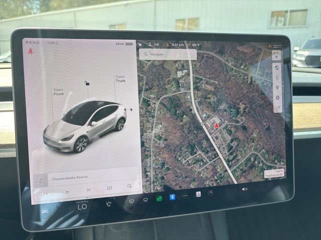 Used 2021 Tesla Model Y Long Range AWD/4WD image 5