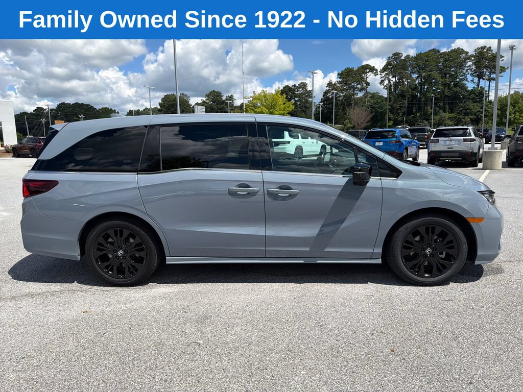 Used 2025 Honda Odyssey Sport-L image 8