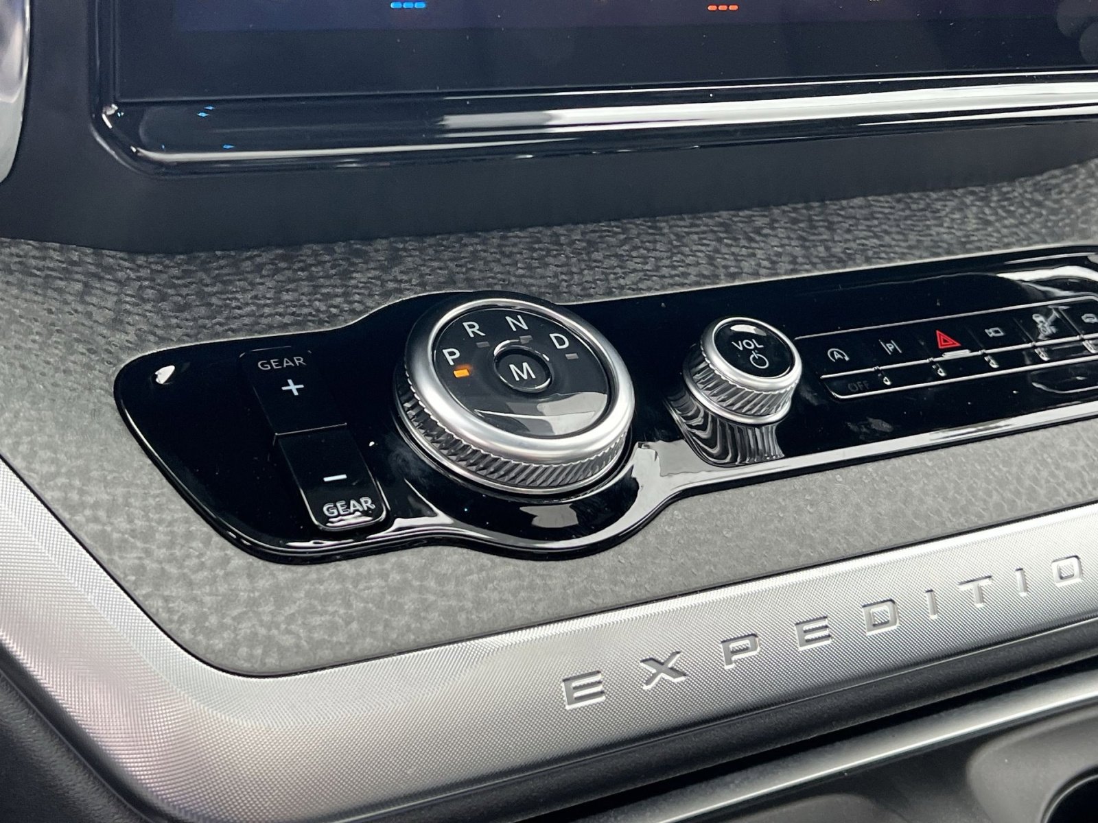 New 2026 Ford Expedition Tremor image 22