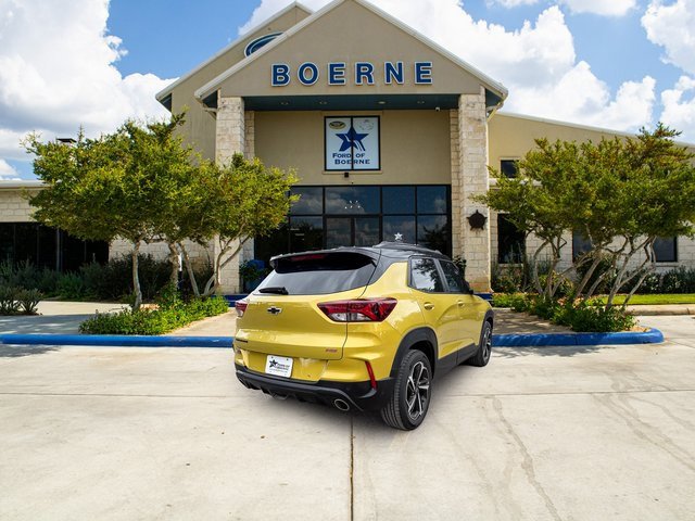 Used 2023 Chevrolet TrailBlazer RS w/ Sun and Liftgate Package image 5