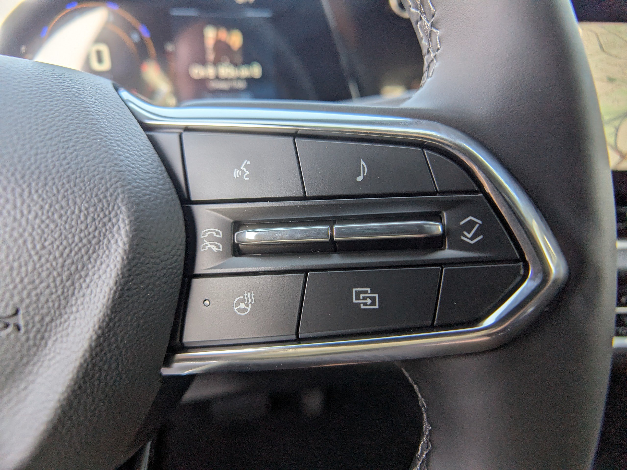 New 2027 Chevrolet Equinox LT w/ Convenience Package II FWD image 24