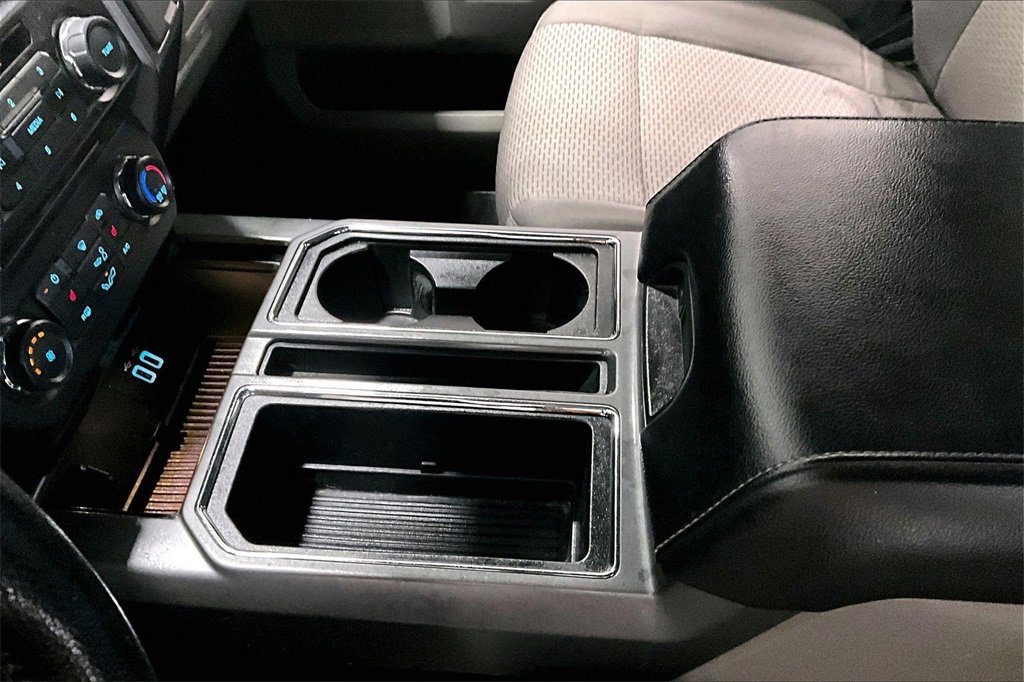 Used 2016 Ford F150 XLT w/ Equipment Group 302A Luxury image 19