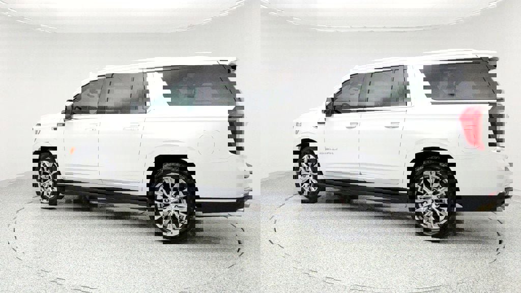 Used 2021 GMC Yukon XL Denali w/ Denali Ultimate Package image 7