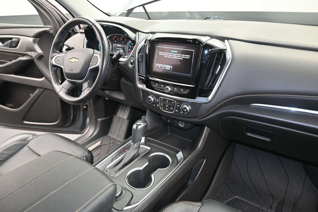 Used 2019 Chevrolet Traverse LT FWD image 32