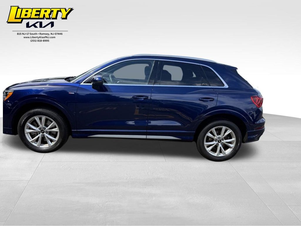 Used 2022 Audi Q3 2.0T Premium AWD/4WD image 4