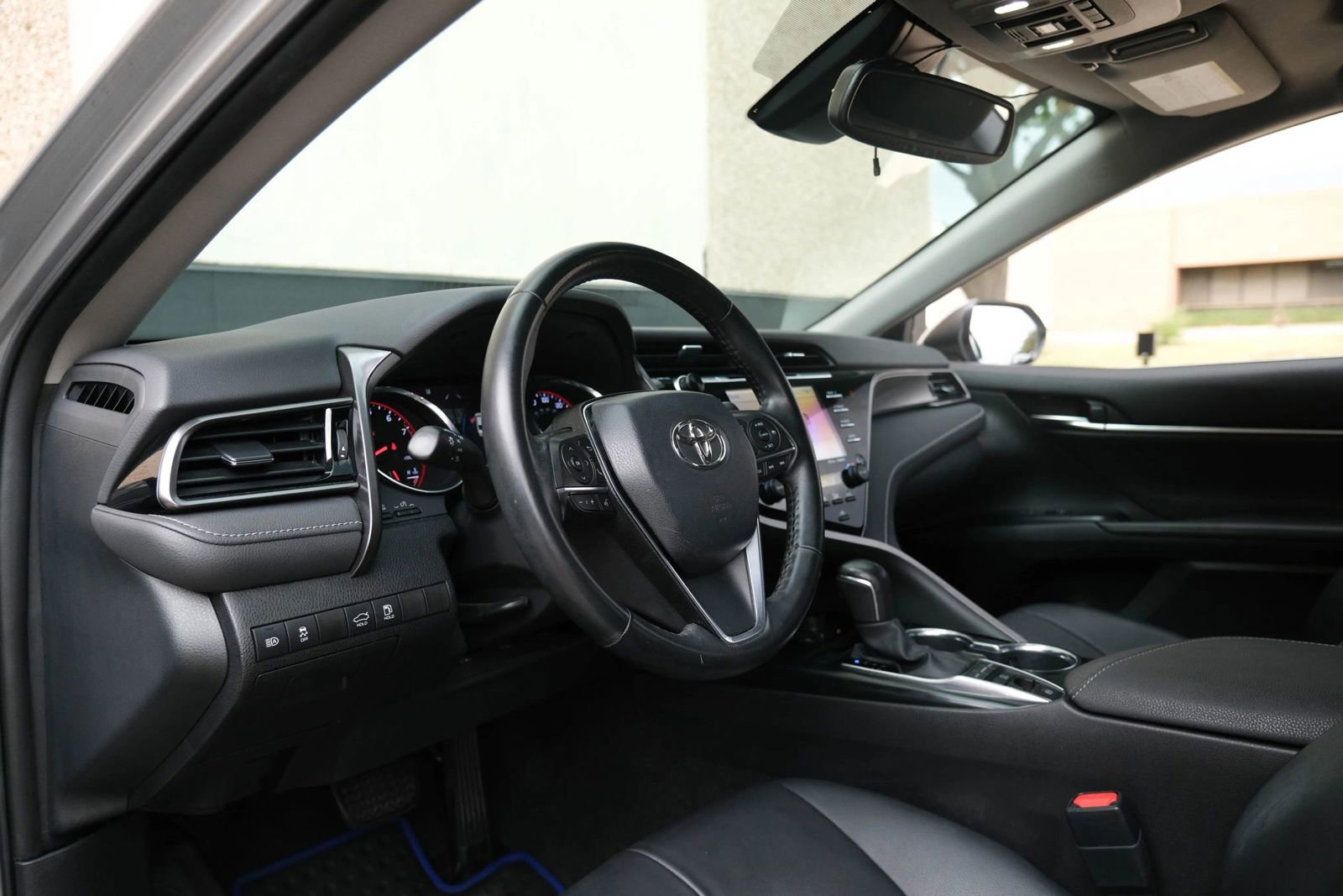 Used 2020 Toyota Camry XSE image 19