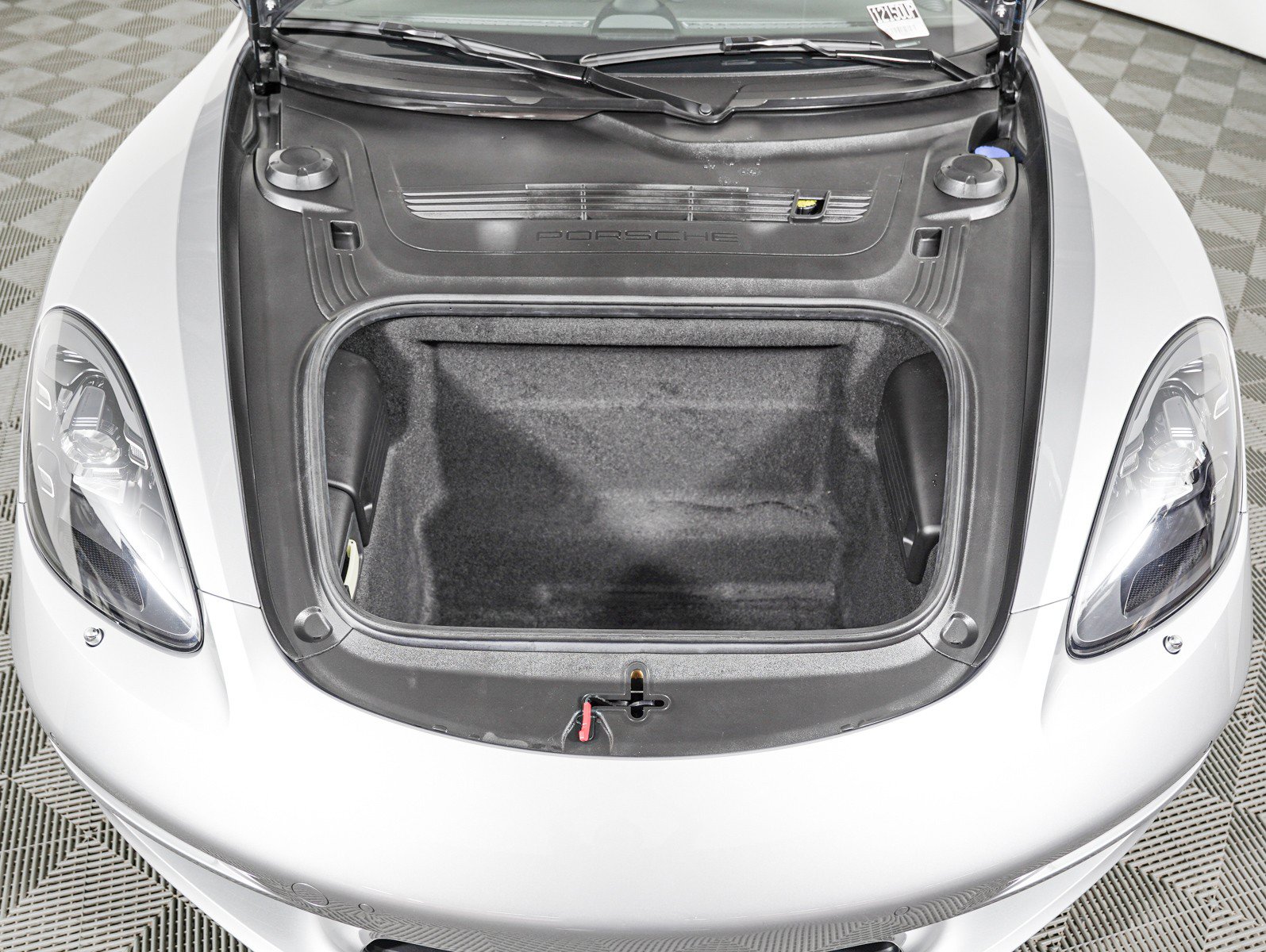 Certified 2025 Porsche 718 Cayman RWD image 11