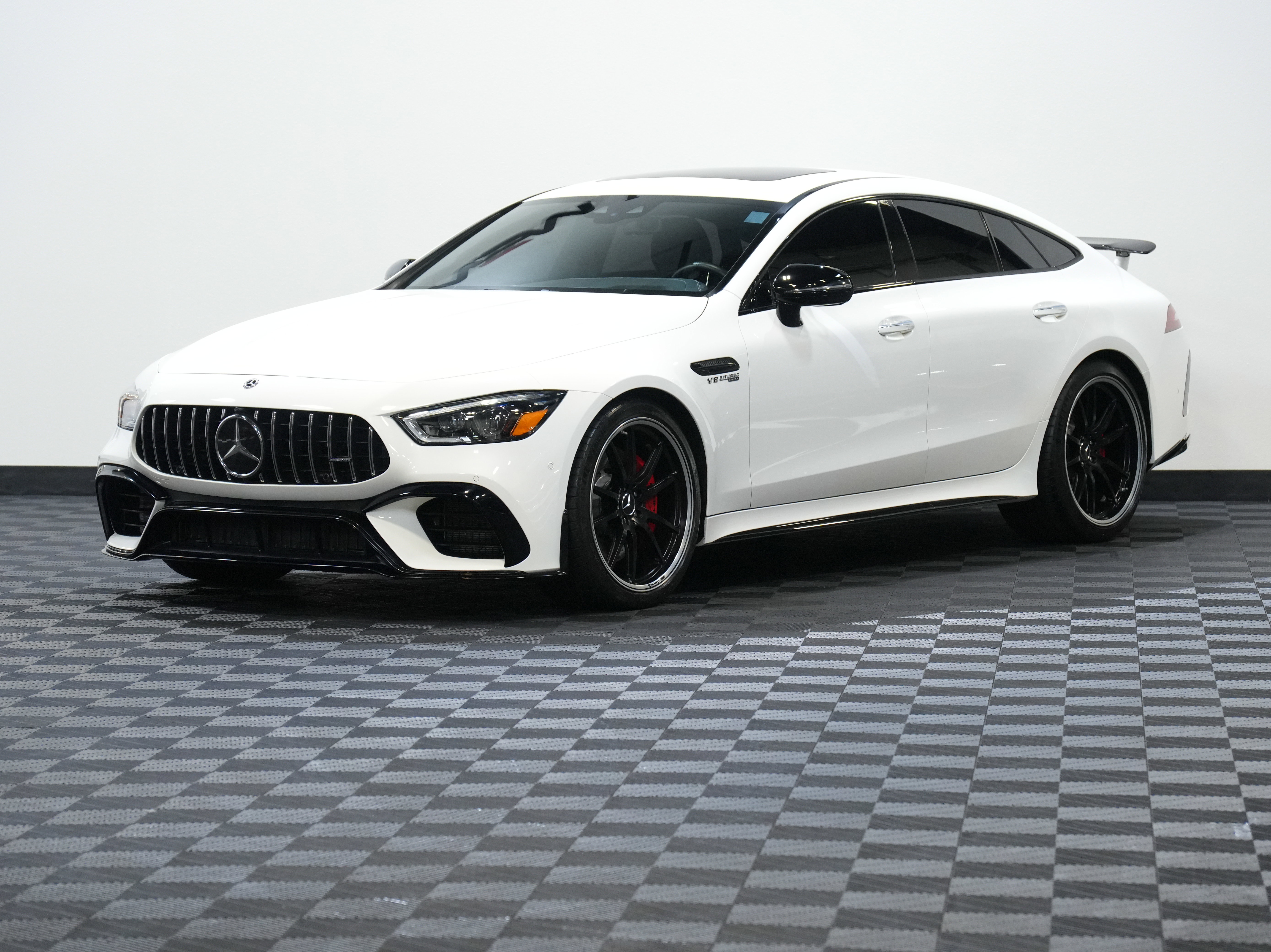 Used 2019 Mercedes-Benz AMG GT 63 w/ AMG Aerodynamics Package image 3