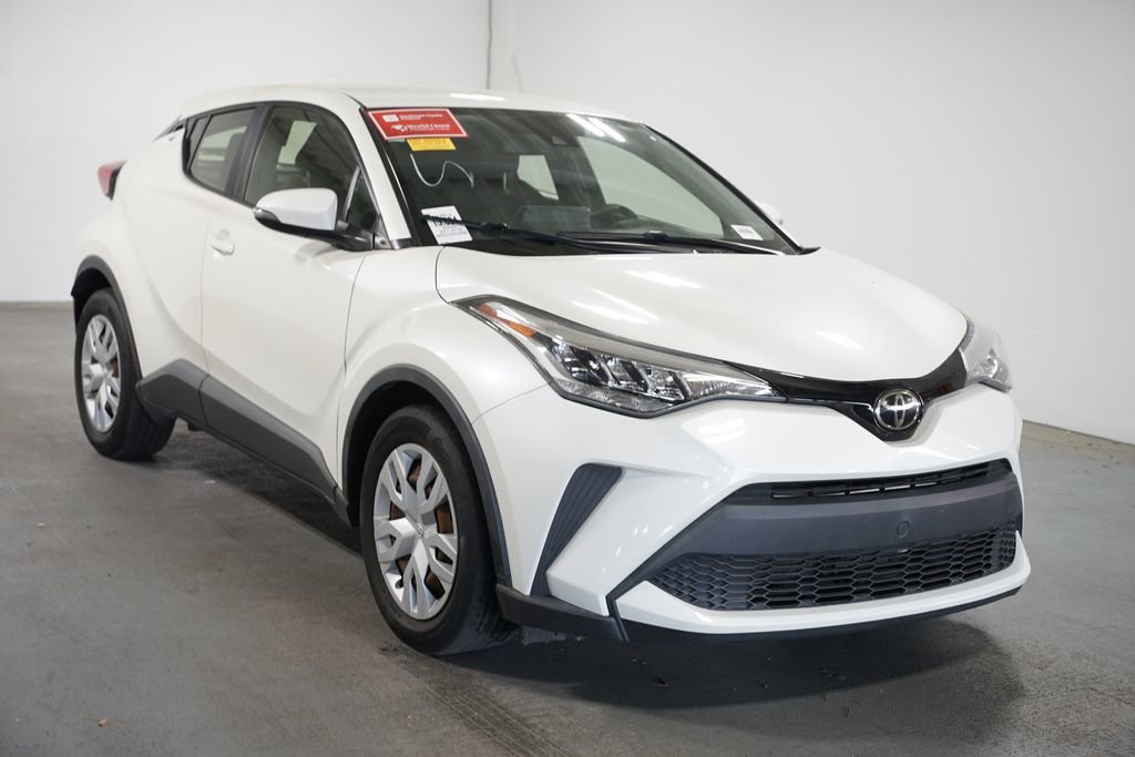 Used 2020 Toyota C-HR LE FWD image 3