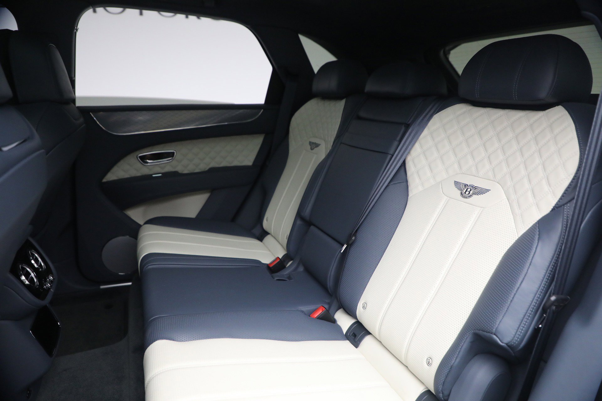 Certified 2021 Bentley Bentayga Speed image 25