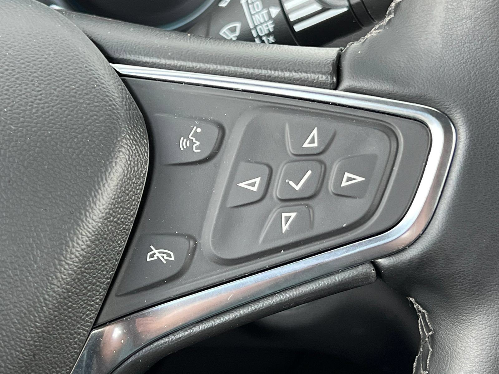 Used 2024 Chevrolet Equinox LT AWD/4WD image 20