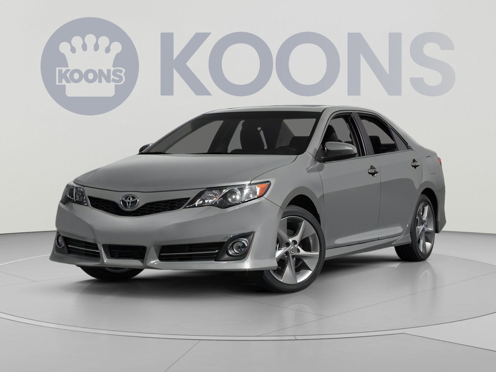 Used 2014 Toyota Camry LE FWD image 1