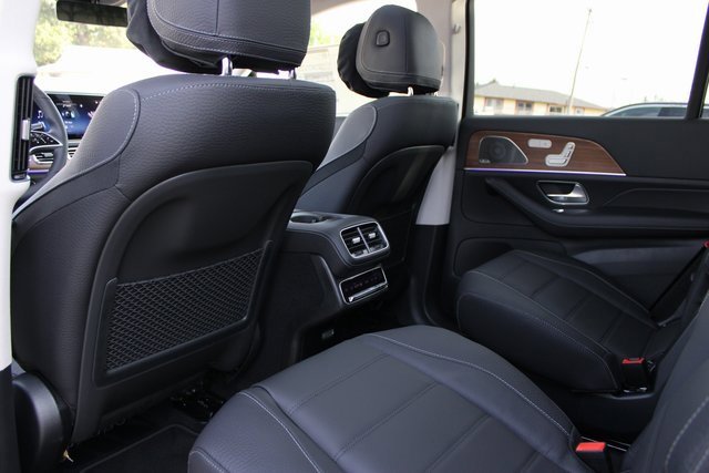 New 2026 Mercedes-Benz GLS 450 4MATIC image 36