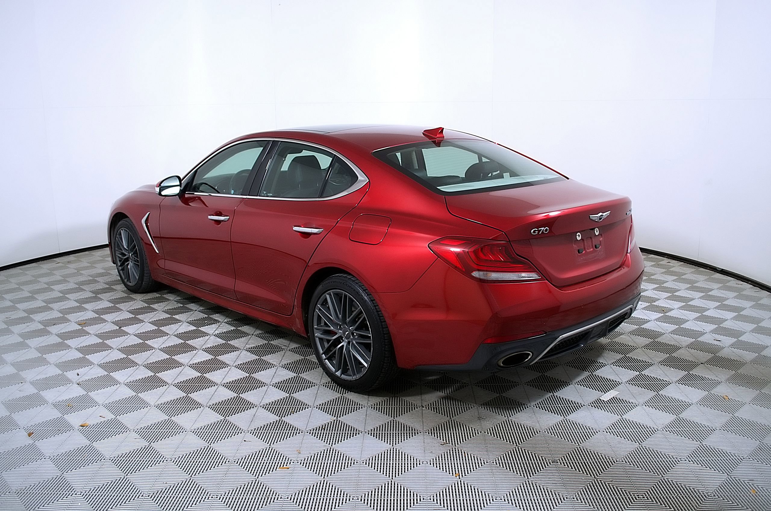 Used 2019 Genesis G70 3.3T Advanced w/ Prestige Package image 10