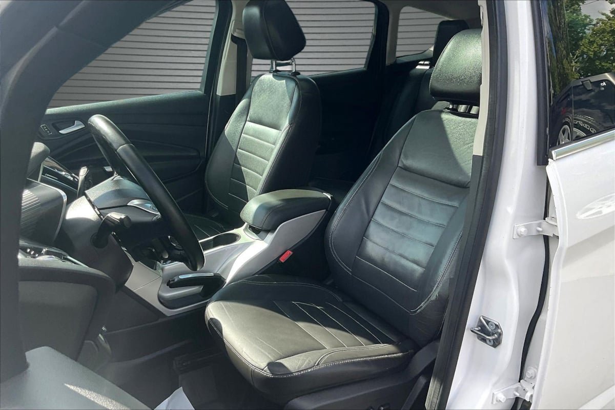 Used 2013 Ford C-MAX Energi FWD image 20