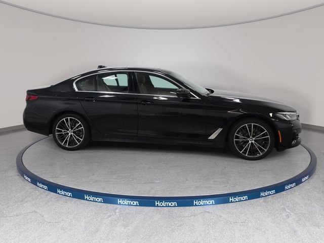 Certified 2023 BMW 530i xDrive w/ Executive Package AWD/4WD image 4