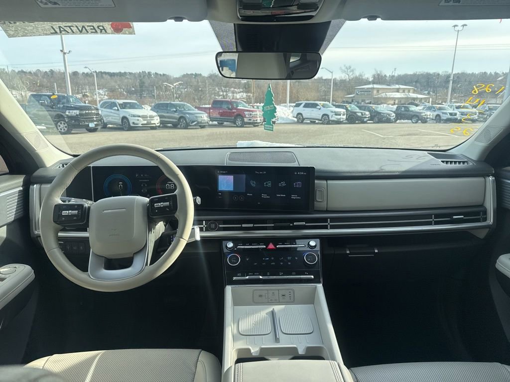 Used 2025 Hyundai Santa Fe SEL image 16