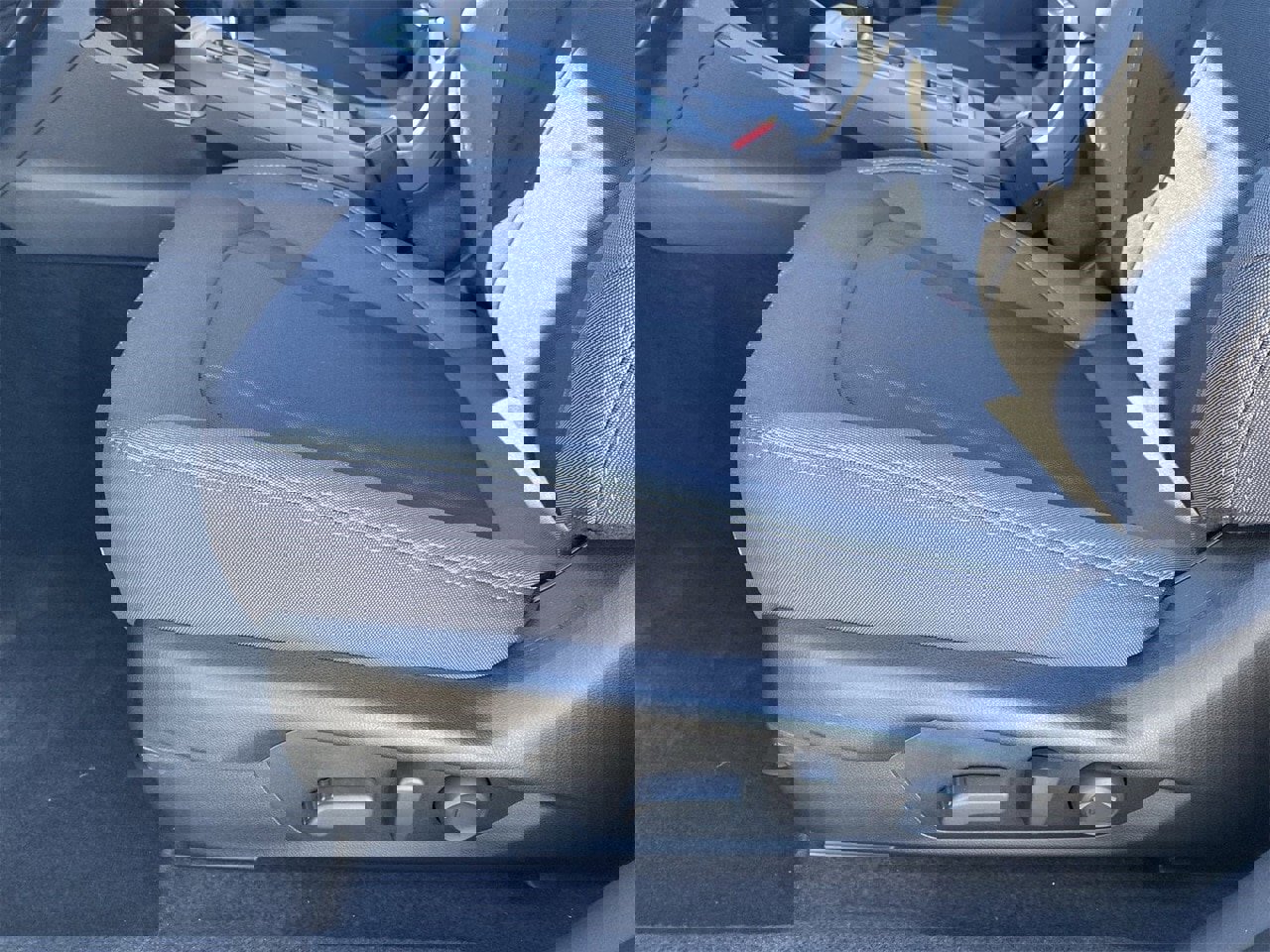 New 2025 Subaru Crosstrek 2.0i Premium image 16