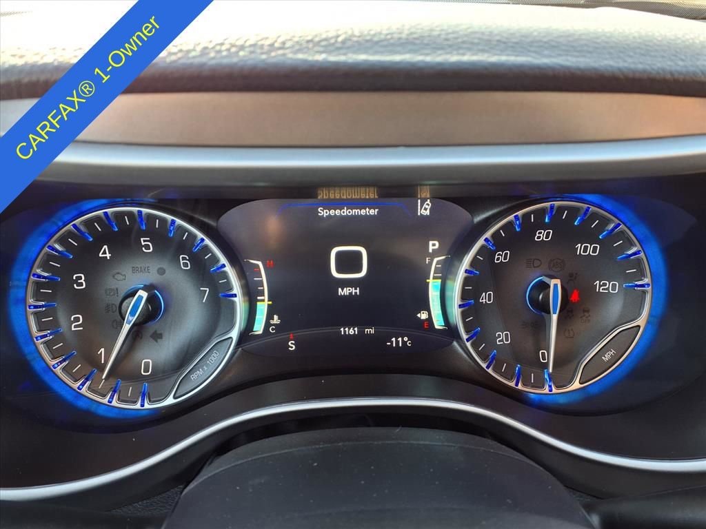 Used 2026 Chrysler Pacifica Select image 19