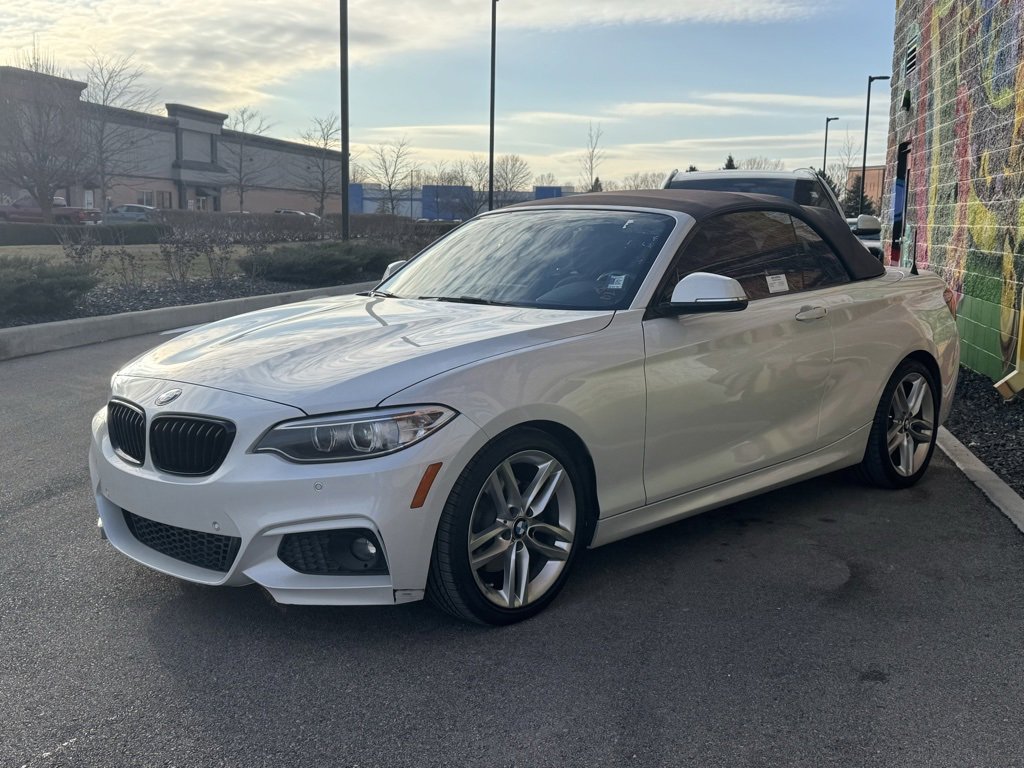 Used 2017 BMW 230i Convertible image 12