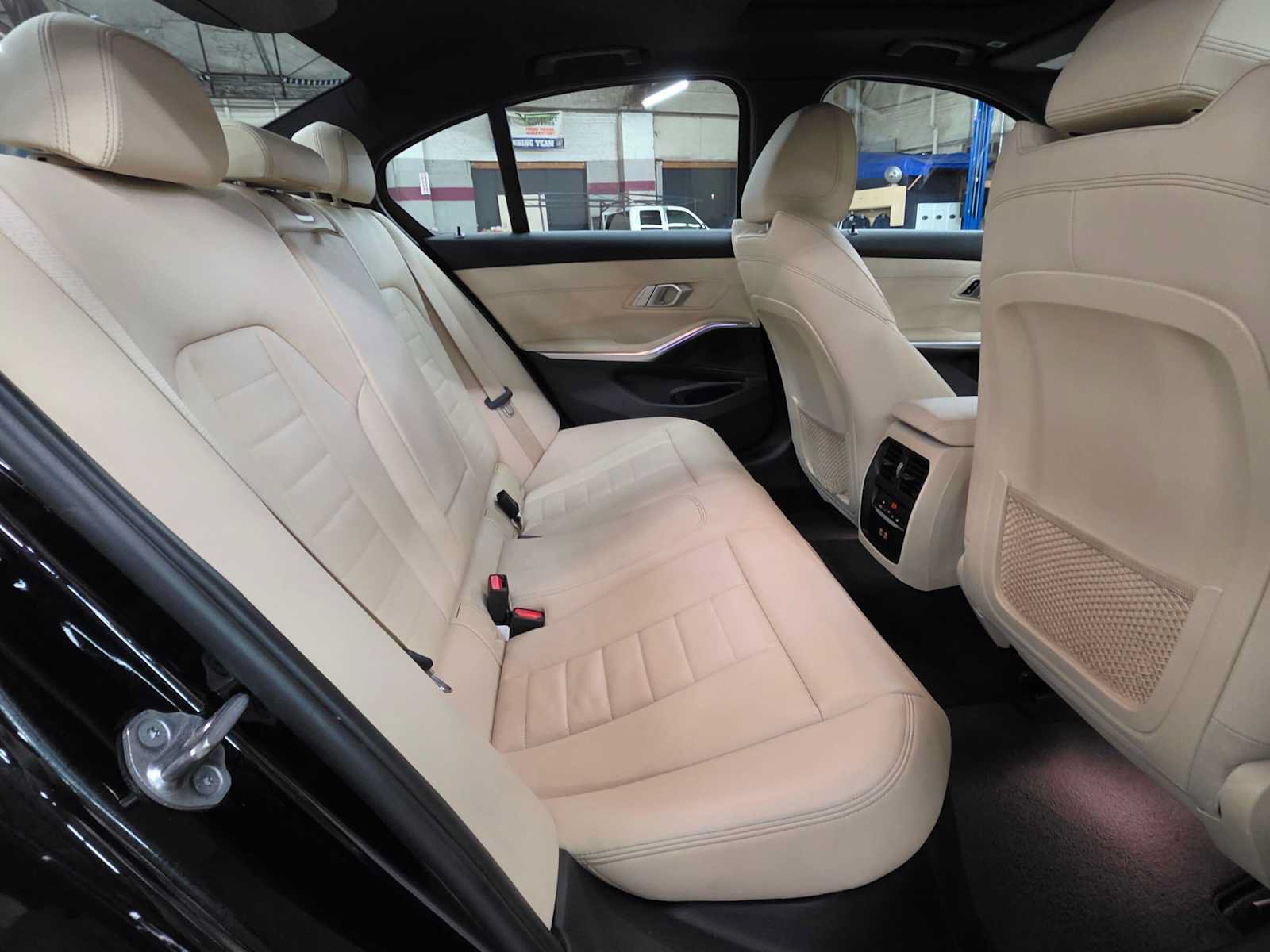 Used 2021 BMW 330i xDrive Sedan w/ M Sport Package AWD/4WD image 12