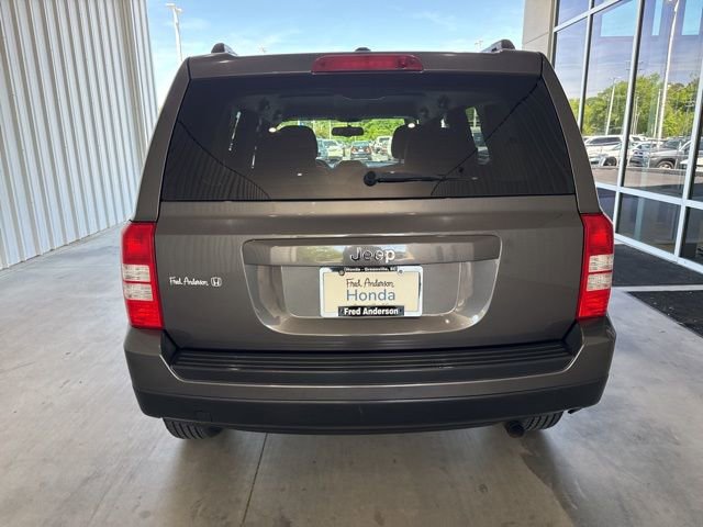 Used 2016 Jeep Patriot Sport w/ Power Value Group FWD image 14