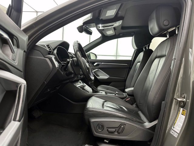 Used 2021 Audi Q3 2.0T Premium w/ Convenience Package AWD/4WD image 11