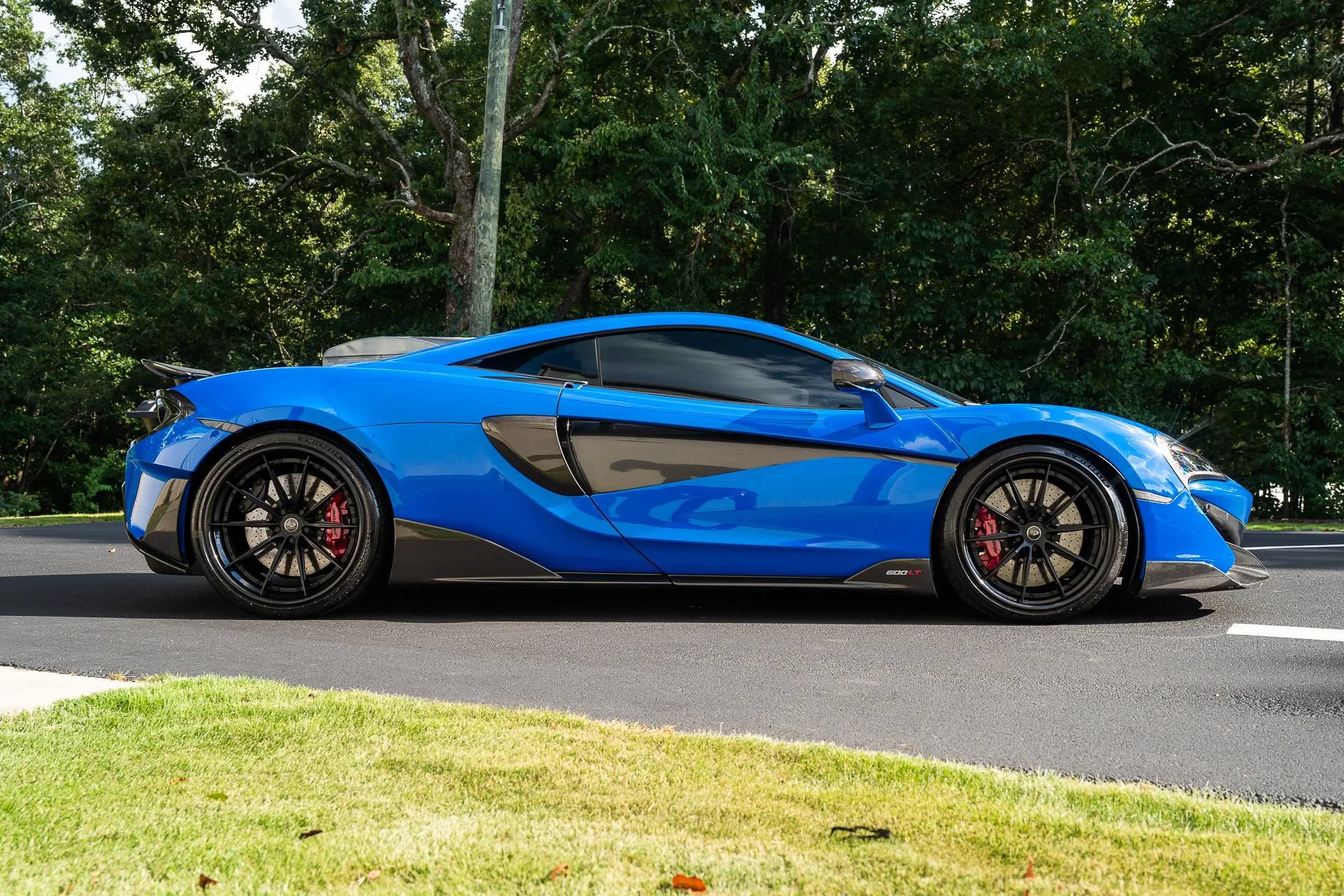 Used 2019 McLaren 600LT RWD image 13