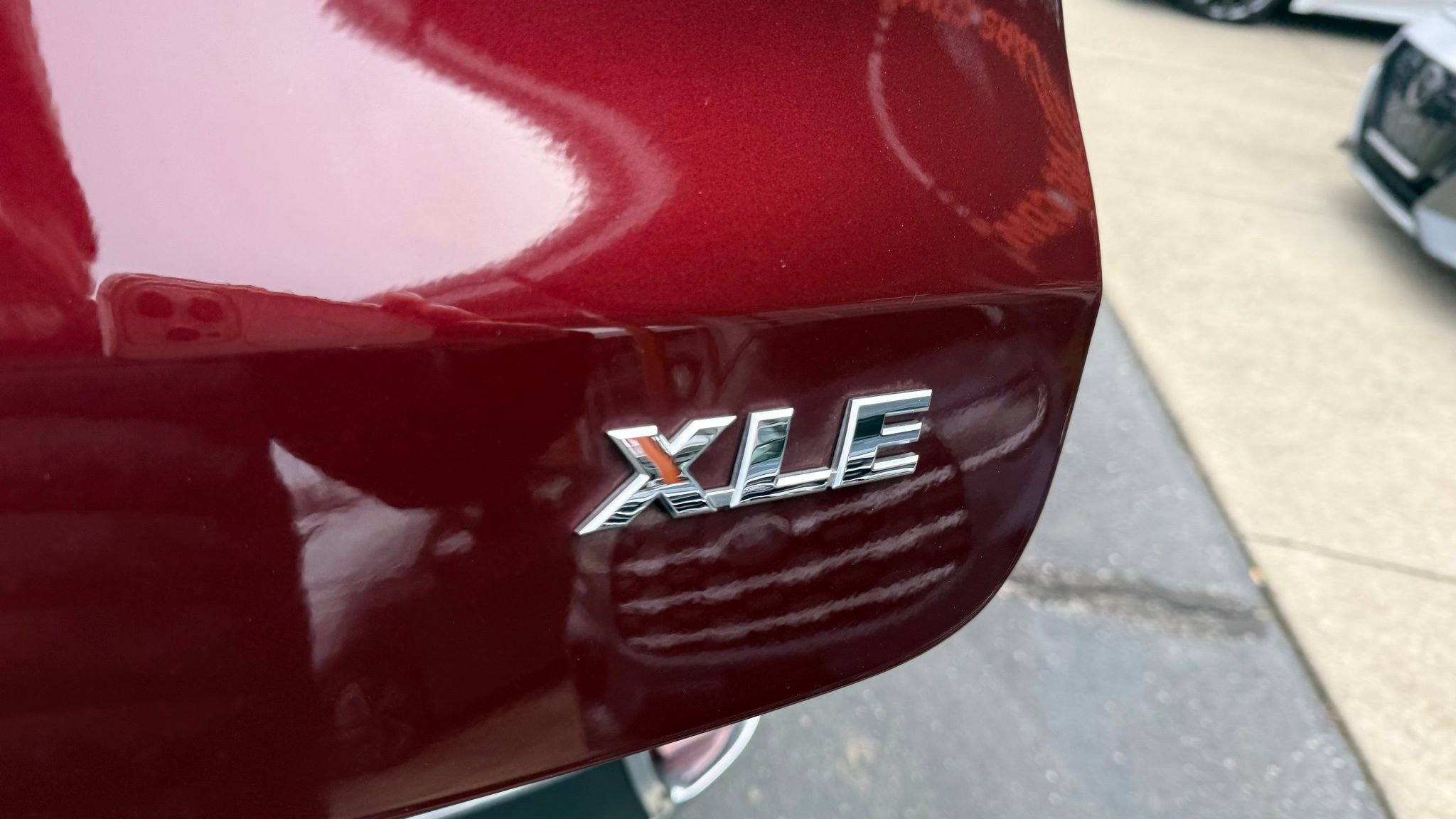 Used 2017 Toyota Highlander XLE image 29