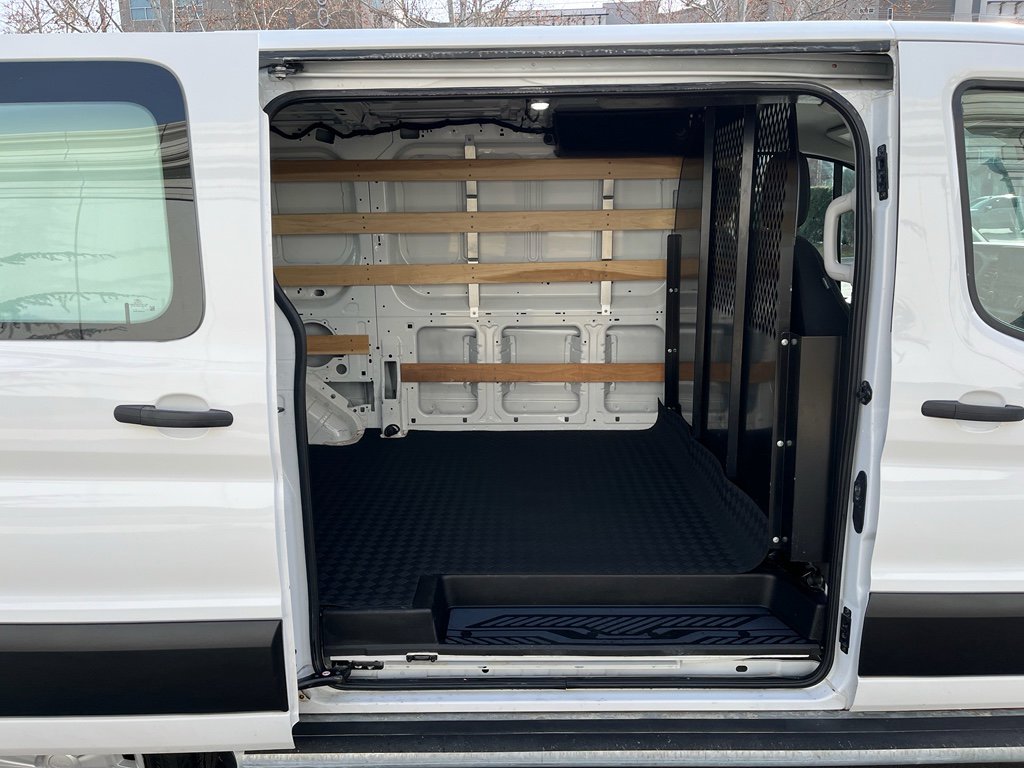 Used 2024 Ford Transit 250 Low Roof w/ Exterior Upgrade Package image 26