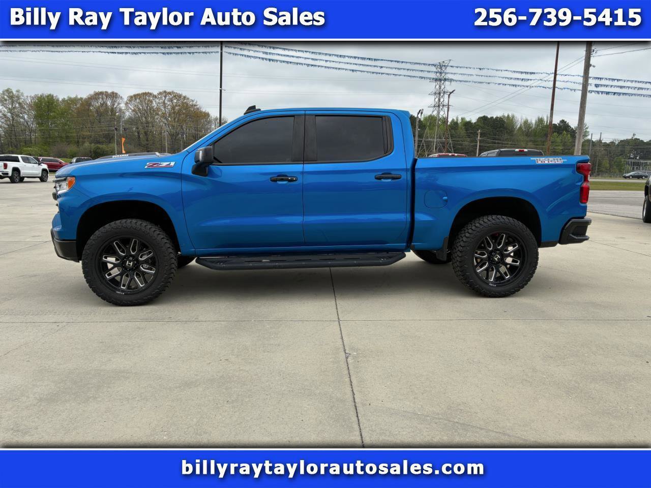 Used 2022 Chevrolet Silverado 1500 LT Trail Boss w/ LT Trail Boss Premium Package AWD/4WD image 1