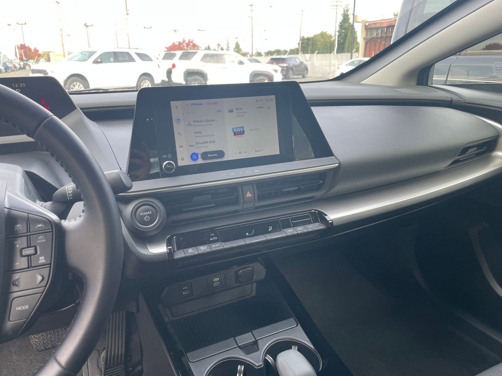 Used 2025 Toyota Prius LE image 18