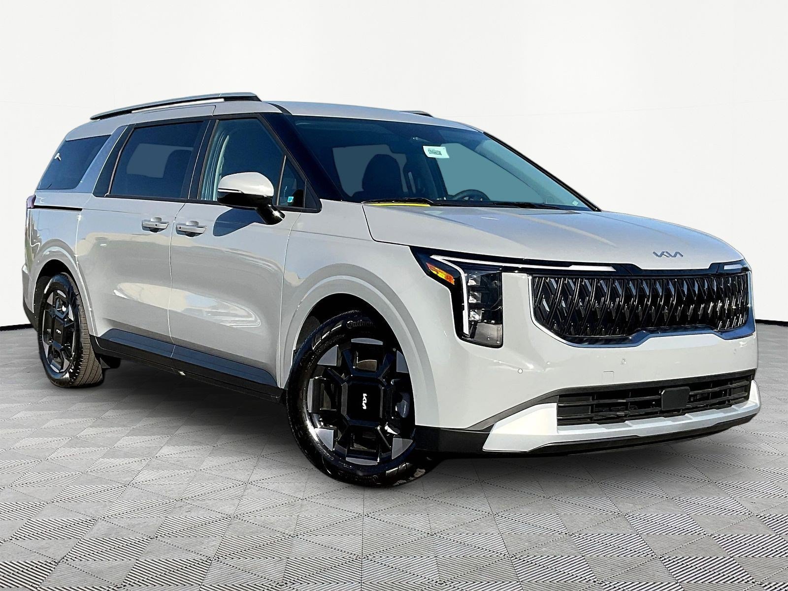 New 2027 Kia Carnival EX FWD image 3