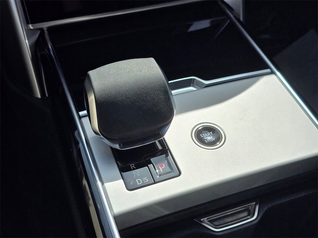 New 2025 Land Rover Range Rover Autobiography image 13