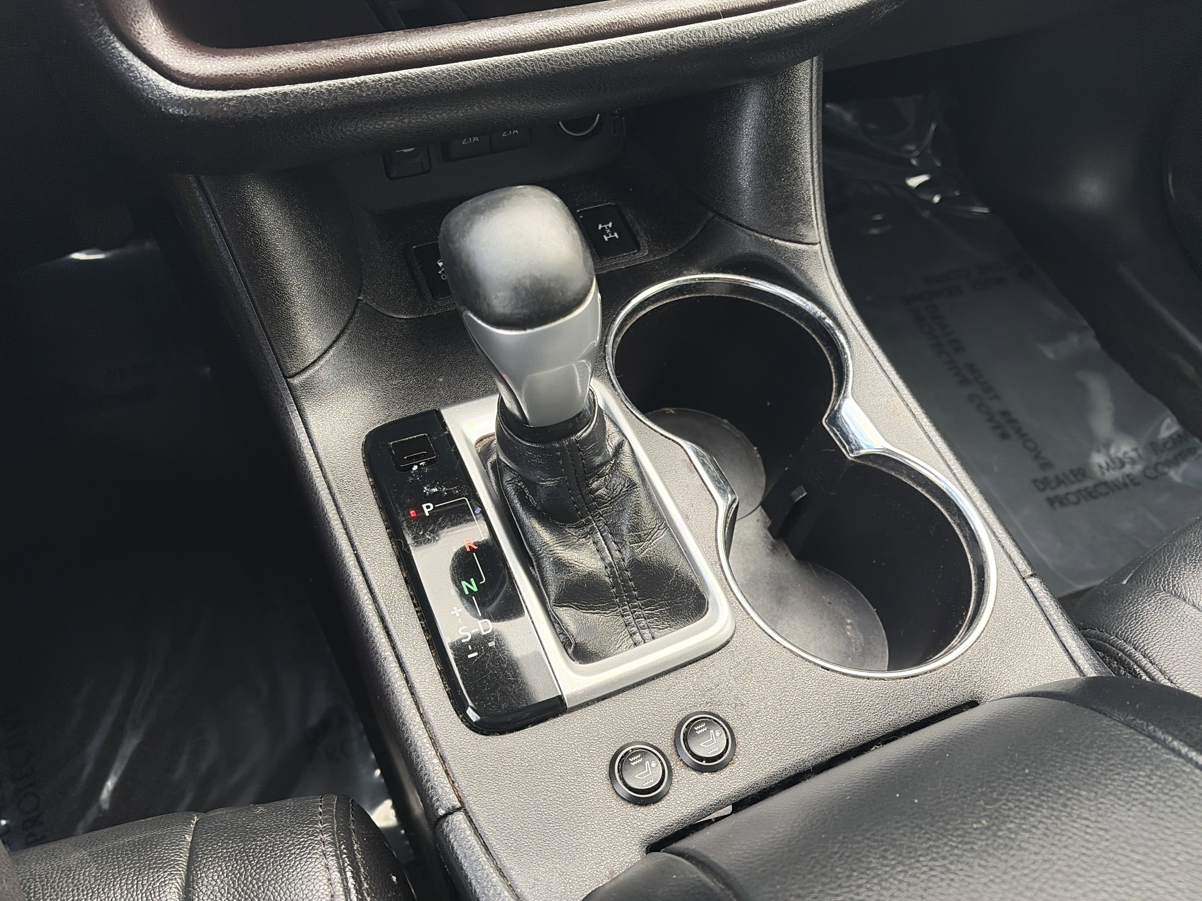 Used 2018 Toyota Highlander Plus AWD/4WD image 25