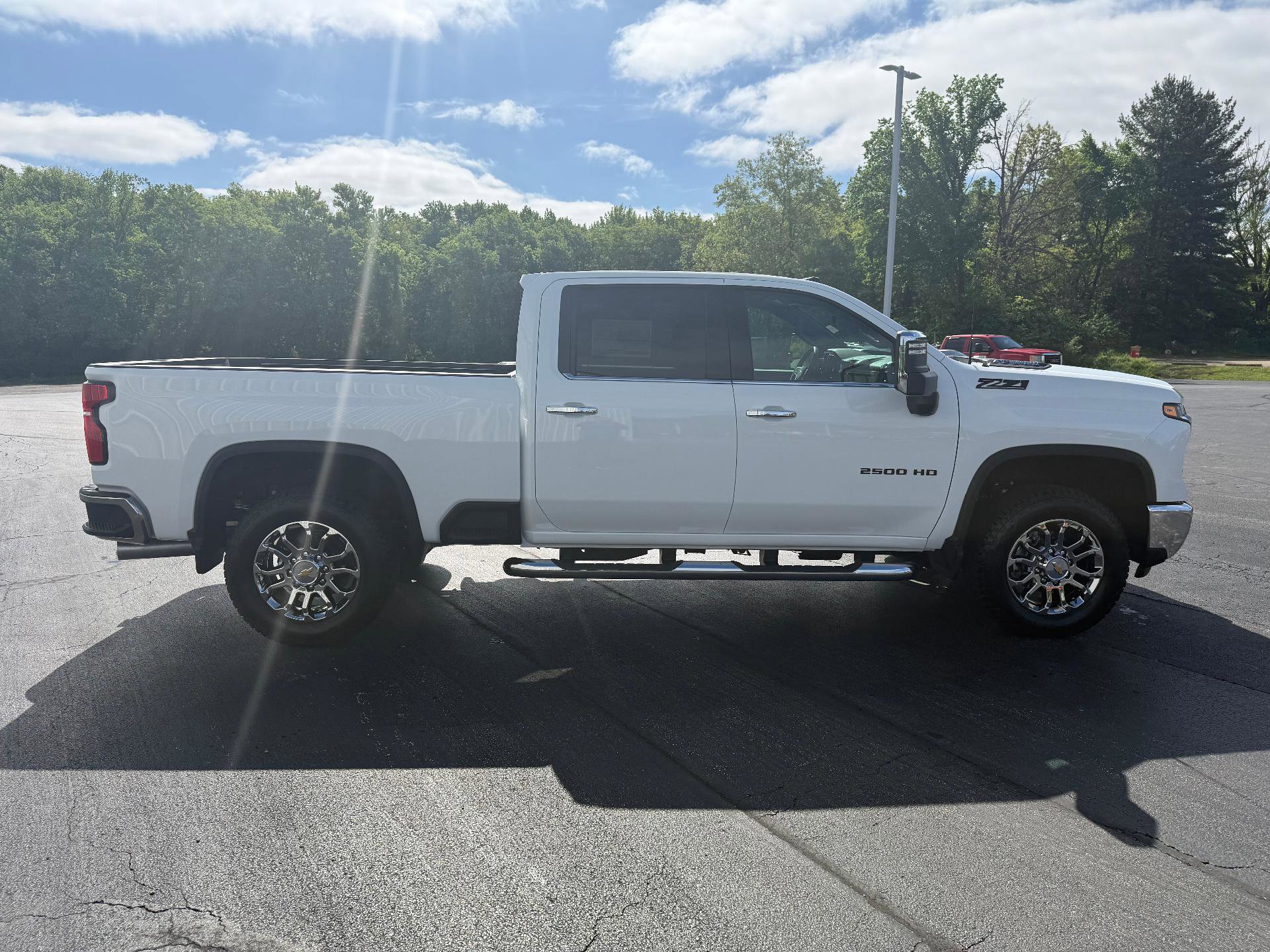 New 2026 Chevrolet Silverado 2500 LTZ w/ LTZ Premium Package AWD/4WD image 6