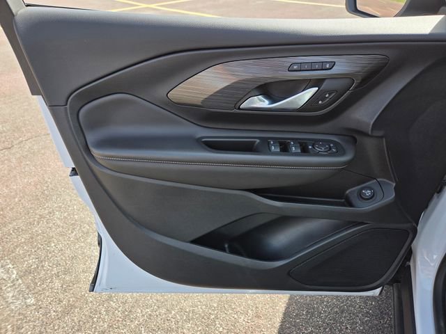 Used 2022 GMC Terrain SLT w/ Tech Package AWD/4WD image 13