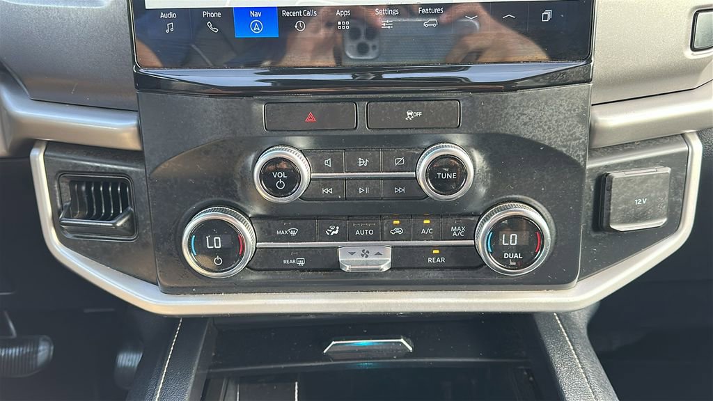 Used 2022 Ford Expedition XLT image 25