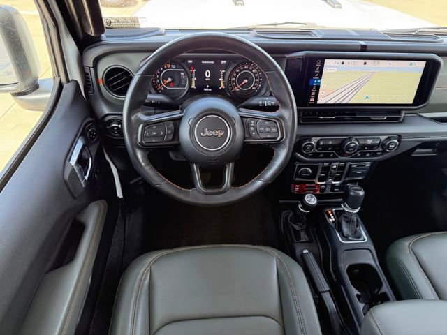 Used 2025 Jeep Gladiator Mojave image 25