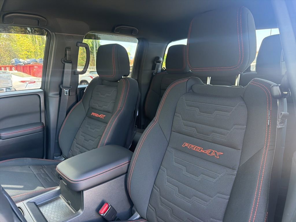 Used 2025 Nissan Frontier PRO-4X image 20