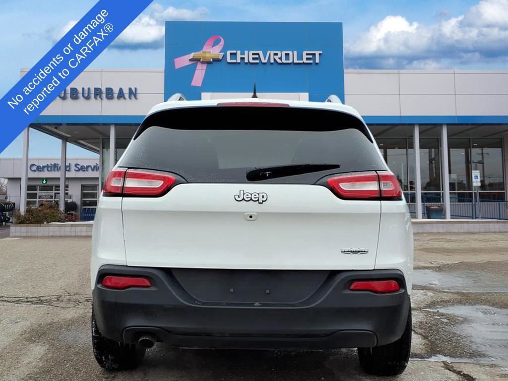 Used 2016 Jeep Cherokee Latitude w/ Cold Weather Group image 5