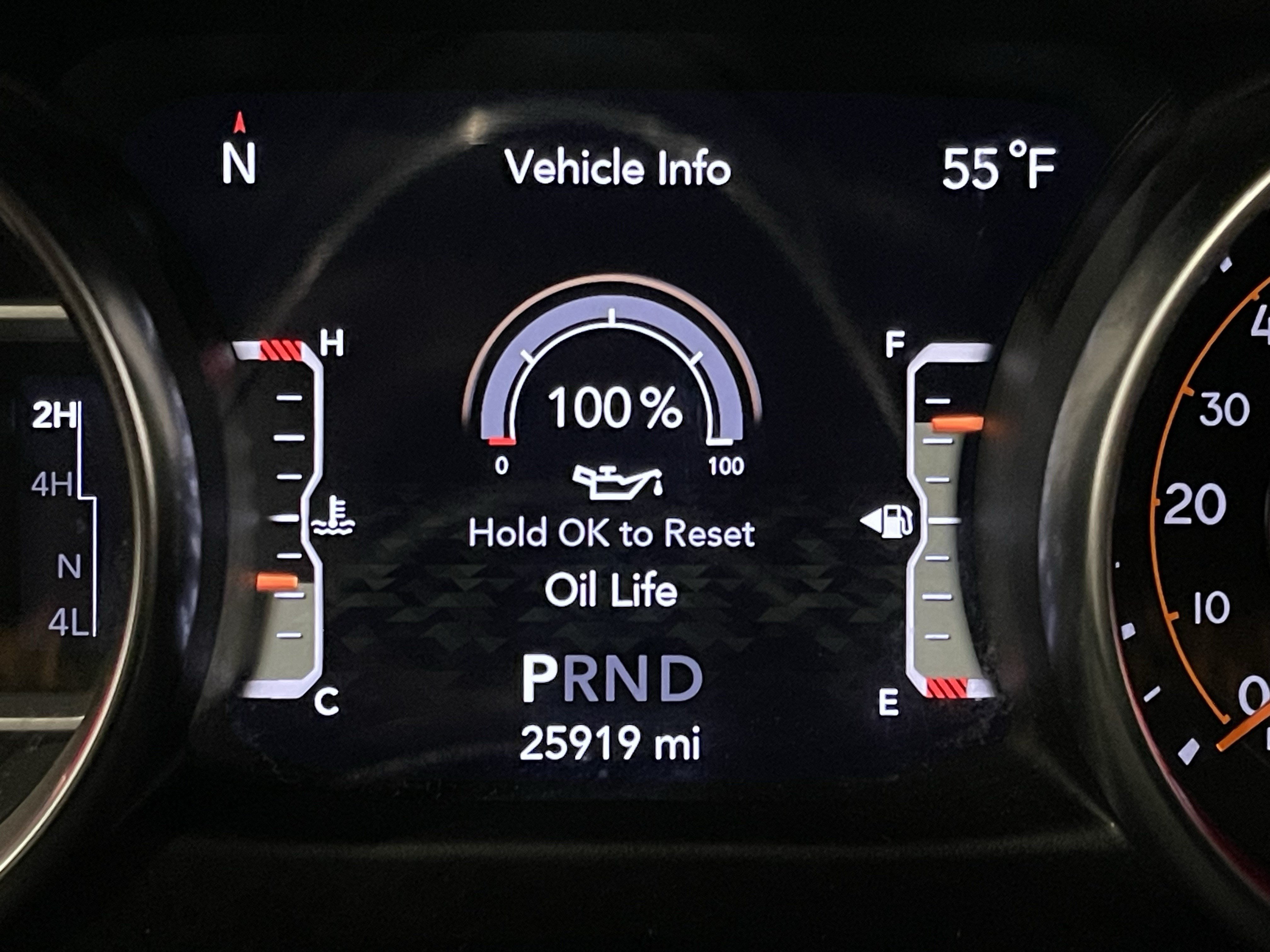 Used 2021 Jeep Wrangler Unlimited Sahara AWD/4WD image 21