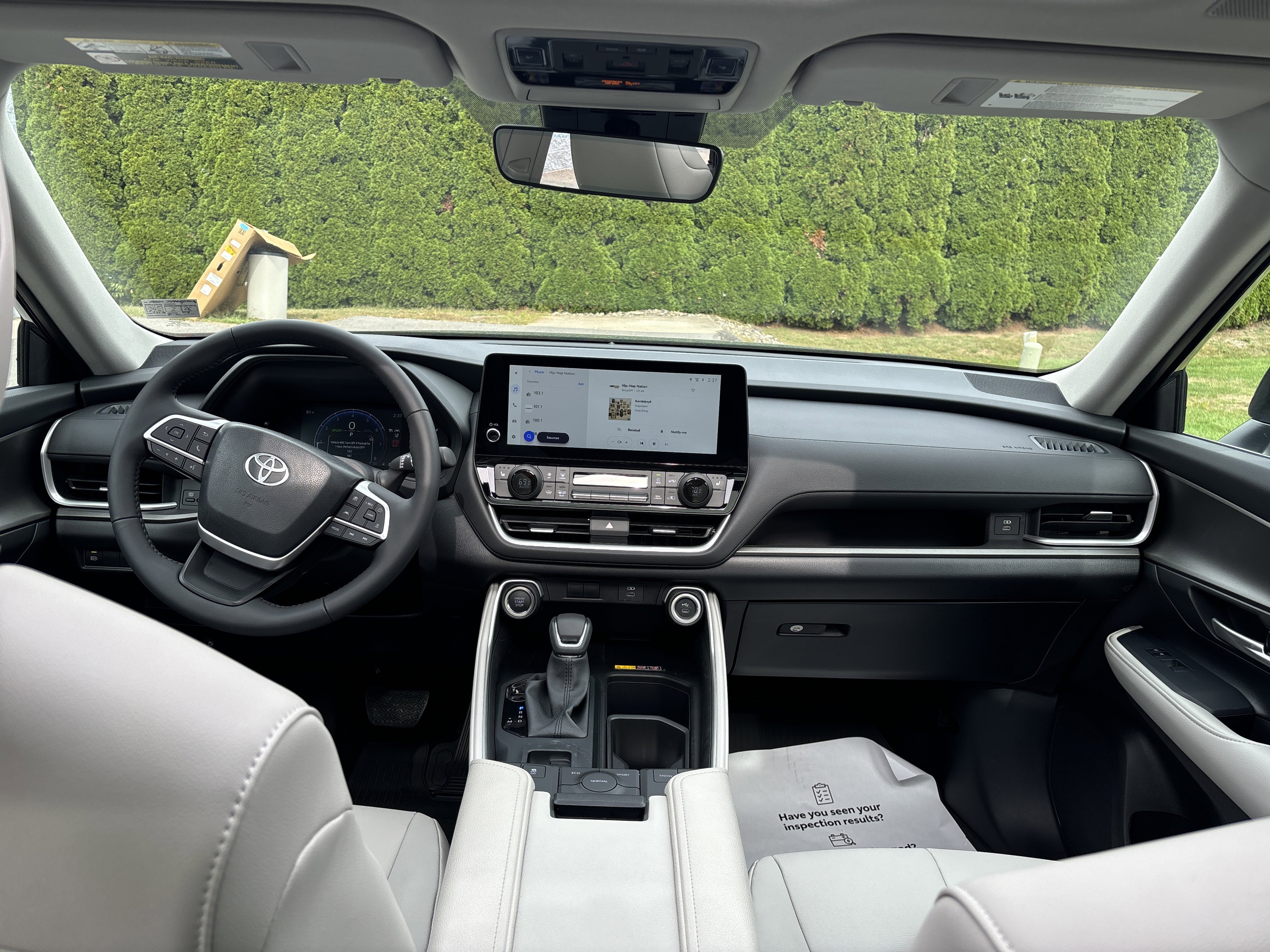 Certified 2025 Toyota Grand Highlander FWD image 16