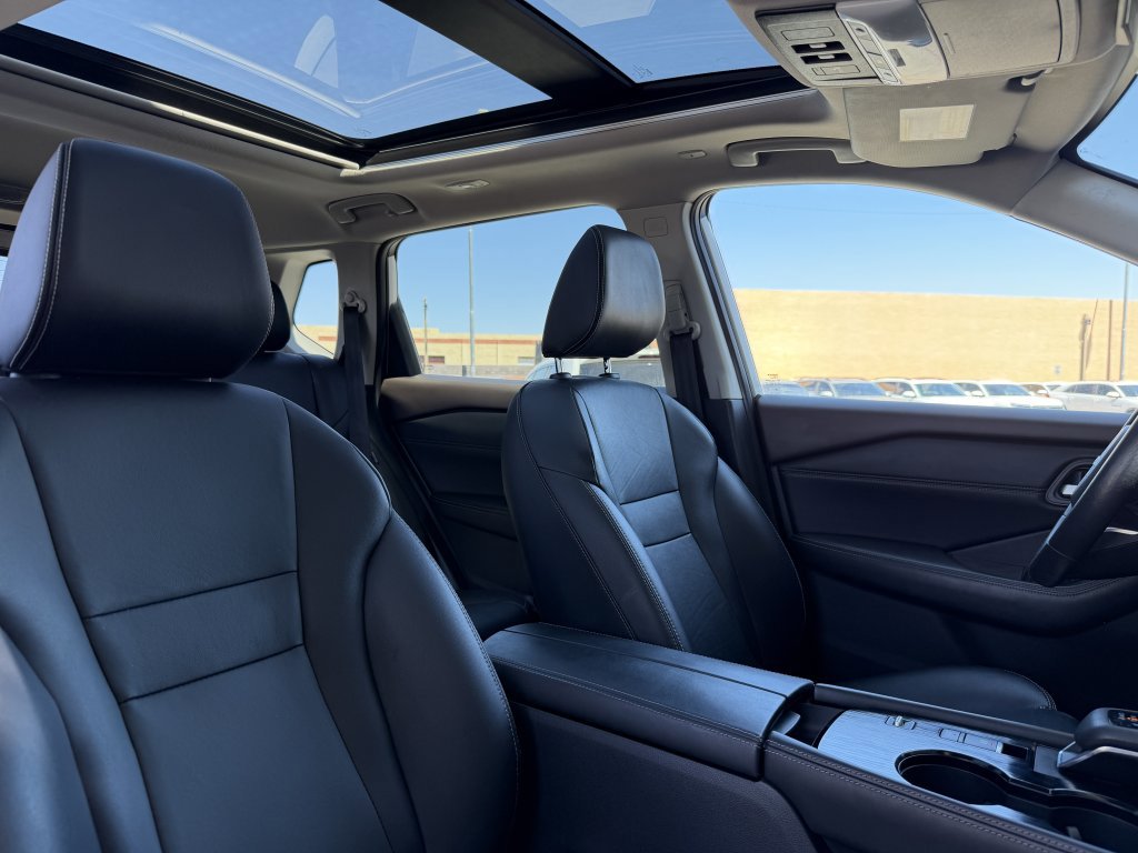 Used 2022 Nissan Rogue SL FWD image 38