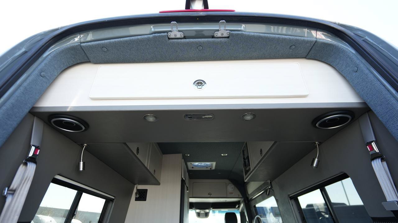 Used 2022 Mercedes-Benz Sprinter 2500 image 35