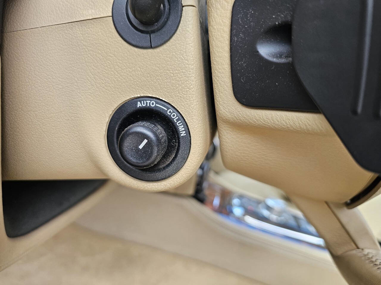 Used 2010 Jaguar XKR R image 16